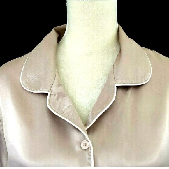 Gilligan & Omalley Womens Pajama Top Sand color Satin Sleepwear Lace acc… - Picture 3 of 7